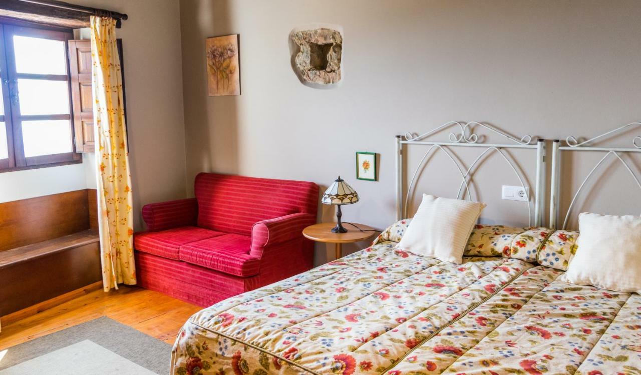 Casa De Aldea El Navaron Cofiño エクステリア 写真